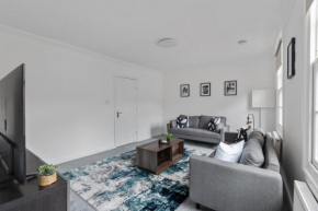 St Albans - 2 bedroom flat-free parking